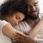 4 Signs A Woman Is Secretly Falling For You Without Telling You