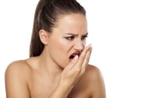 5 Causes Of Bad Breath In The Morning And How to Prevent It