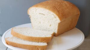 Do You Eat Bread Every Day? Here Are 5 Possible Effects You Should Know