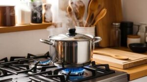 How To Make Your Cooking Gas Last Longer With These 5 Simple Everyday Habits