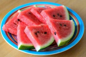 4 Foods That Support Urinary Tract Health and Help Your Body Fight Infections